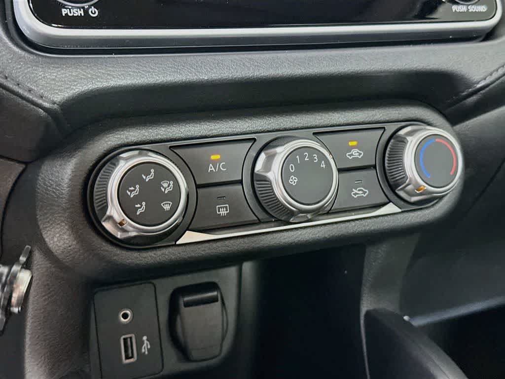 Used 2022 Nissan Versa S w/ Electronics Package FWD image 17