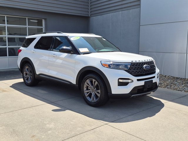 Certified 2023 Ford Explorer XLT w/ Equipment Group 202A
