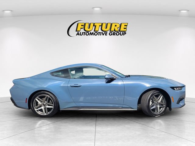 Certified 2025 Ford Mustang Coupe RWD image 3