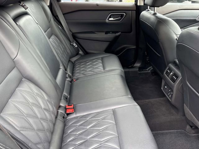 Used 2021 Nissan Rogue Platinum image 22