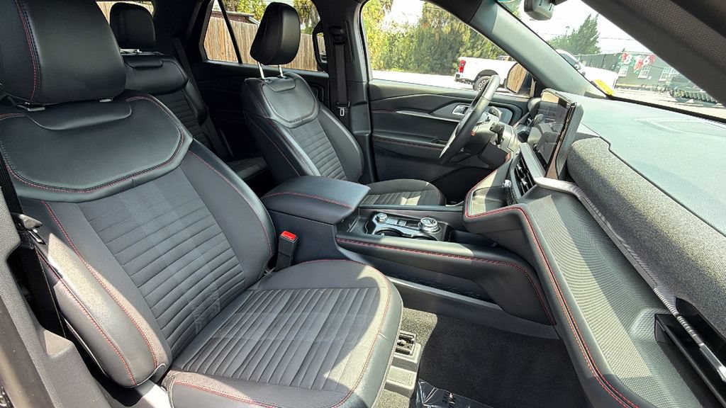 Certified 2026 Ford Explorer ST-Line w/ ST-Line Street Pack RWD image 29