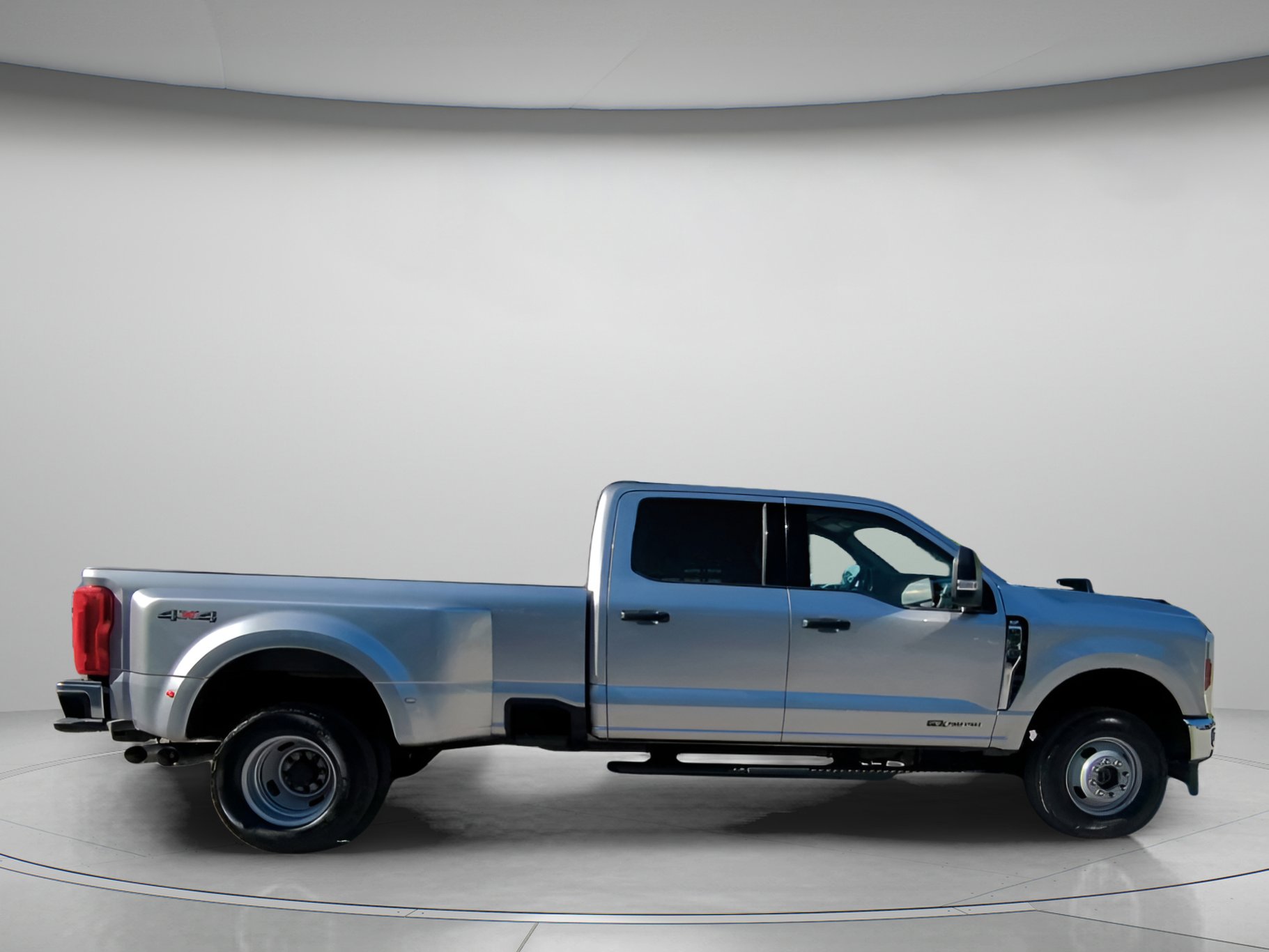 Certified 2024 Ford F350 XLT AWD/4WD image 32