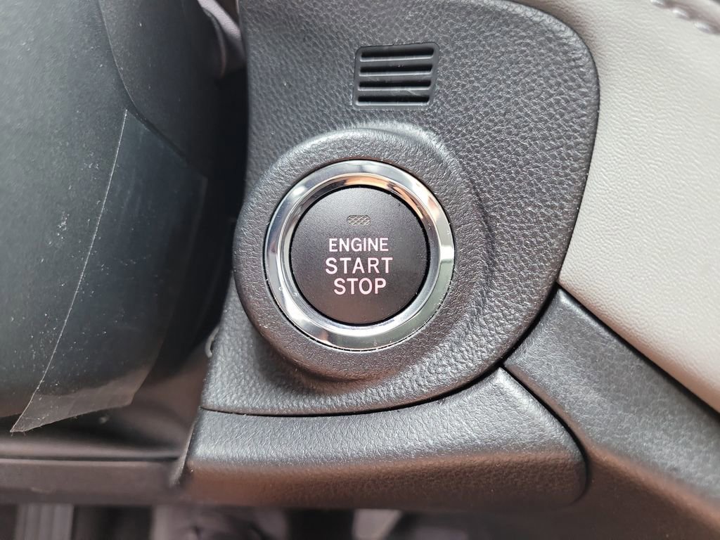 Used 2025 Subaru Outback Limited image 28