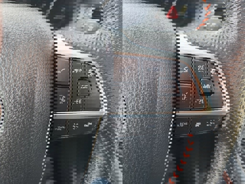 Used 2024 Toyota Sienna XSE image 22