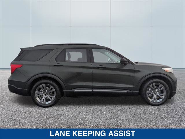 Certified 2022 Ford Explorer XLT w/ Equipment Group 202A image 2