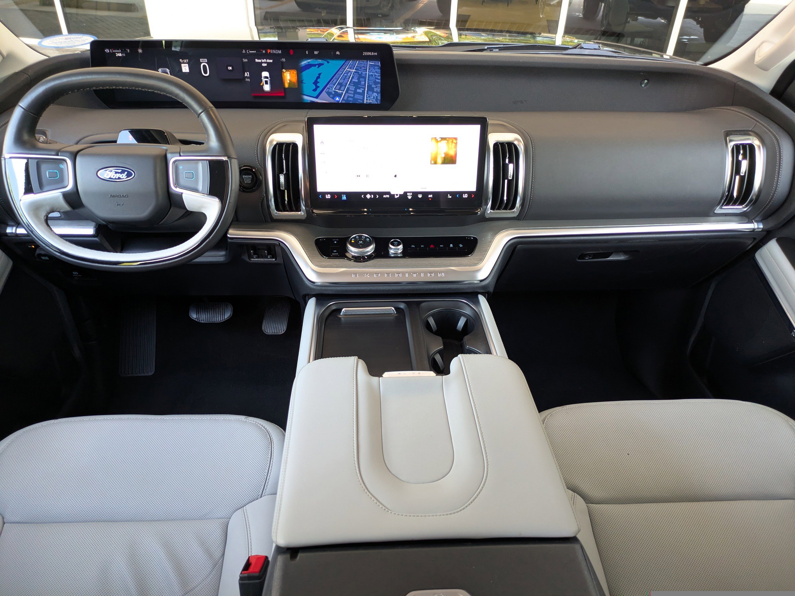 Certified 2025 Ford Expedition Max Platinum AWD/4WD image 17