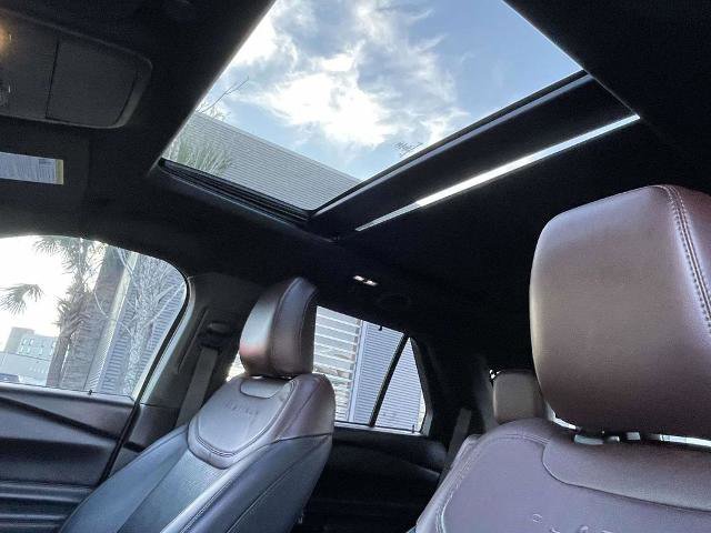 Certified 2022 Ford Explorer Platinum w/ Equipment Group 601A image 17