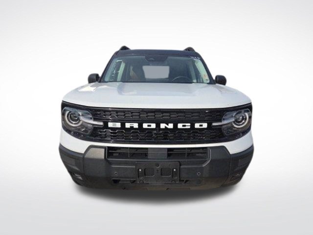 Certified 2025 Ford Bronco Sport Outer Banks w/ Outer Banks Tech Package+ AWD/4WD image 2