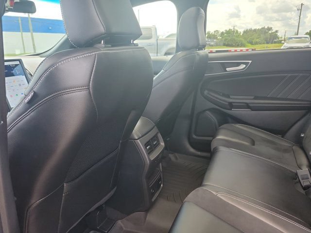 Certified 2024 Ford Edge ST w/ Equipment Group 401A AWD/4WD image 15