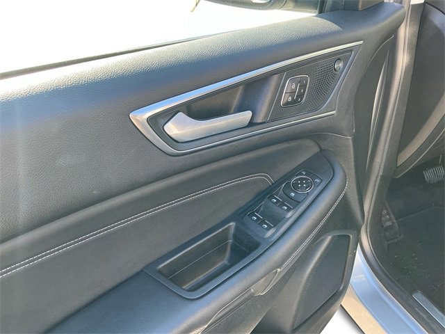 Certified 2024 Ford Edge Titanium image 11