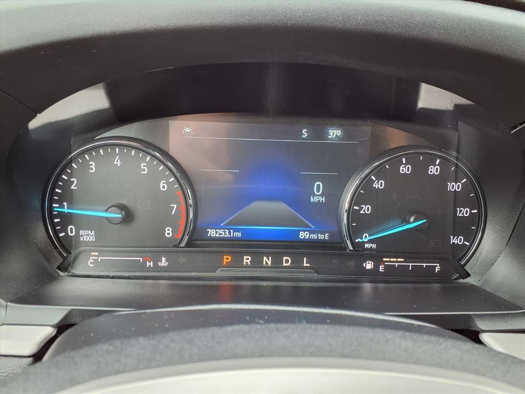 Certified 2022 Ford Explorer XLT w/ Equipment Group 202A image 23