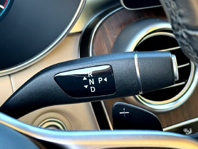 Used 2022 Mercedes-Benz GLC 300 4MATIC image 19