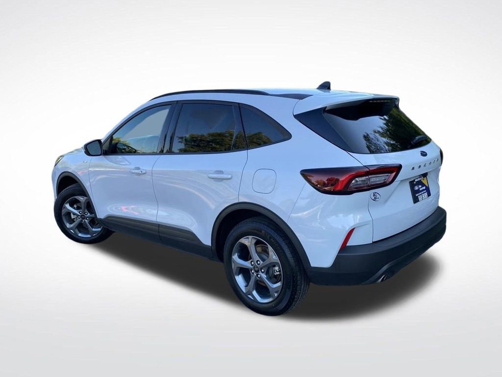 Certified 2025 Ford Escape ST-Line Select image 4
