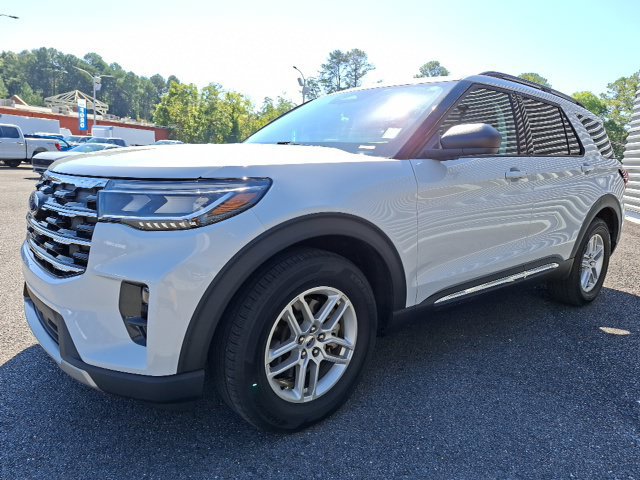 Certified 2025 Ford Explorer Active w/ Active Comfort Package RWD image 7