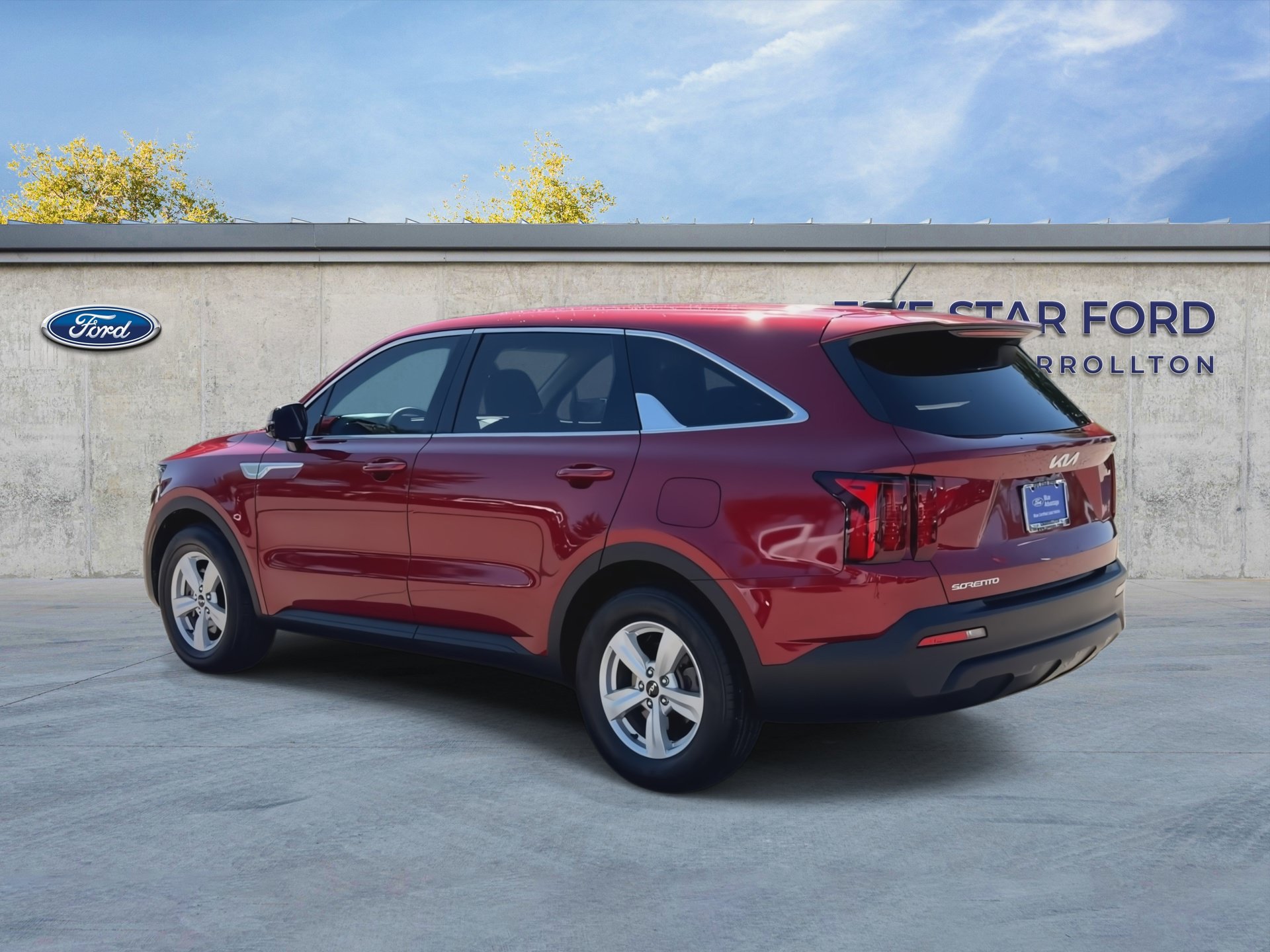 Used 2023 Kia Sorento LX FWD image 6
