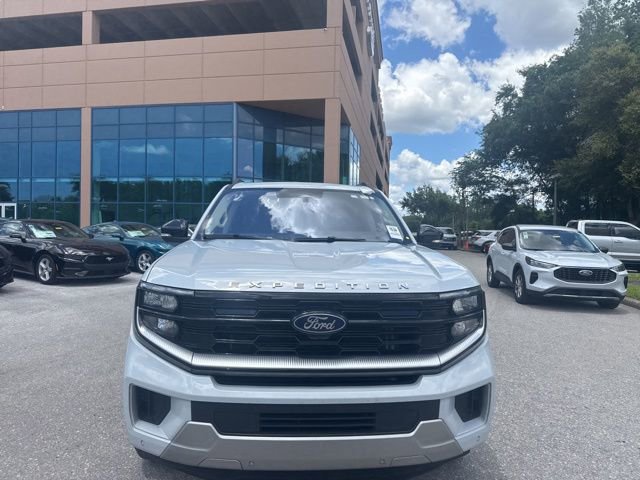 Certified 2025 Ford Expedition Platinum AWD/4WD image 11