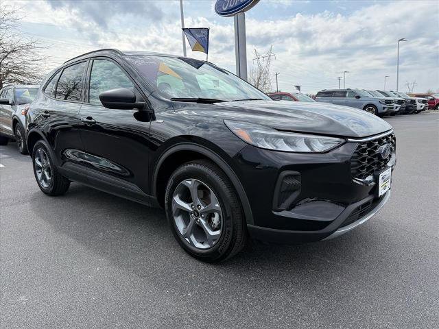 Certified 2025 Ford Escape ST-Line image 2
