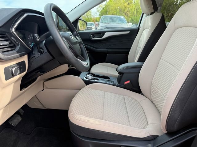 Certified 2022 Ford Escape SE FWD image 18