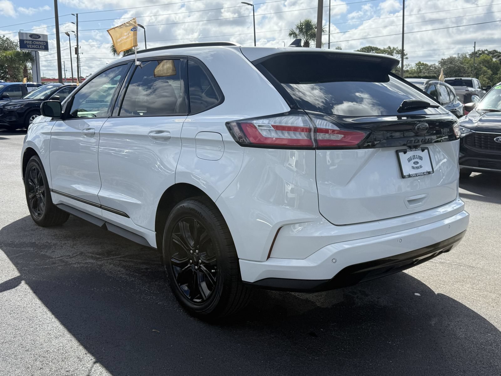 Certified 2024 Ford Edge SE w/ Black Appearance Package AWD/4WD image 7