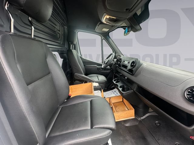 Used 2022 Mercedes-Benz Sprinter 2500 image 17