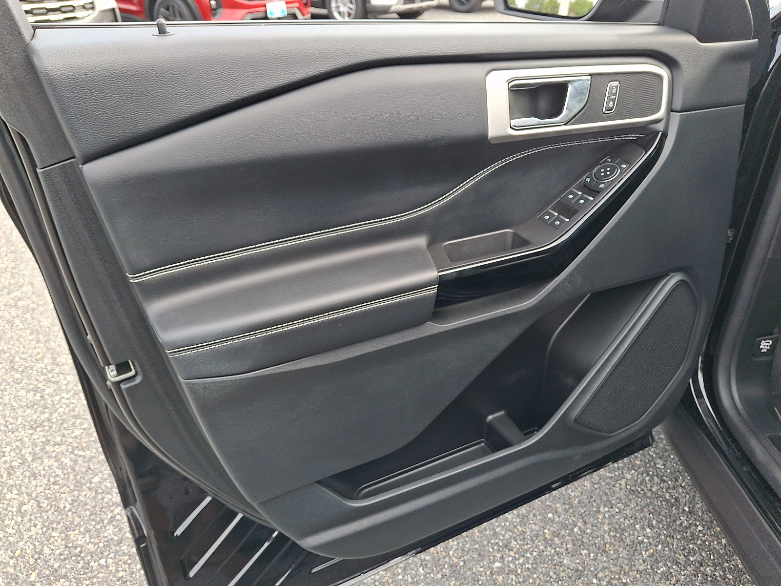Certified 2022 Ford Explorer ST w/ ST Street Pack AWD/4WD image 13