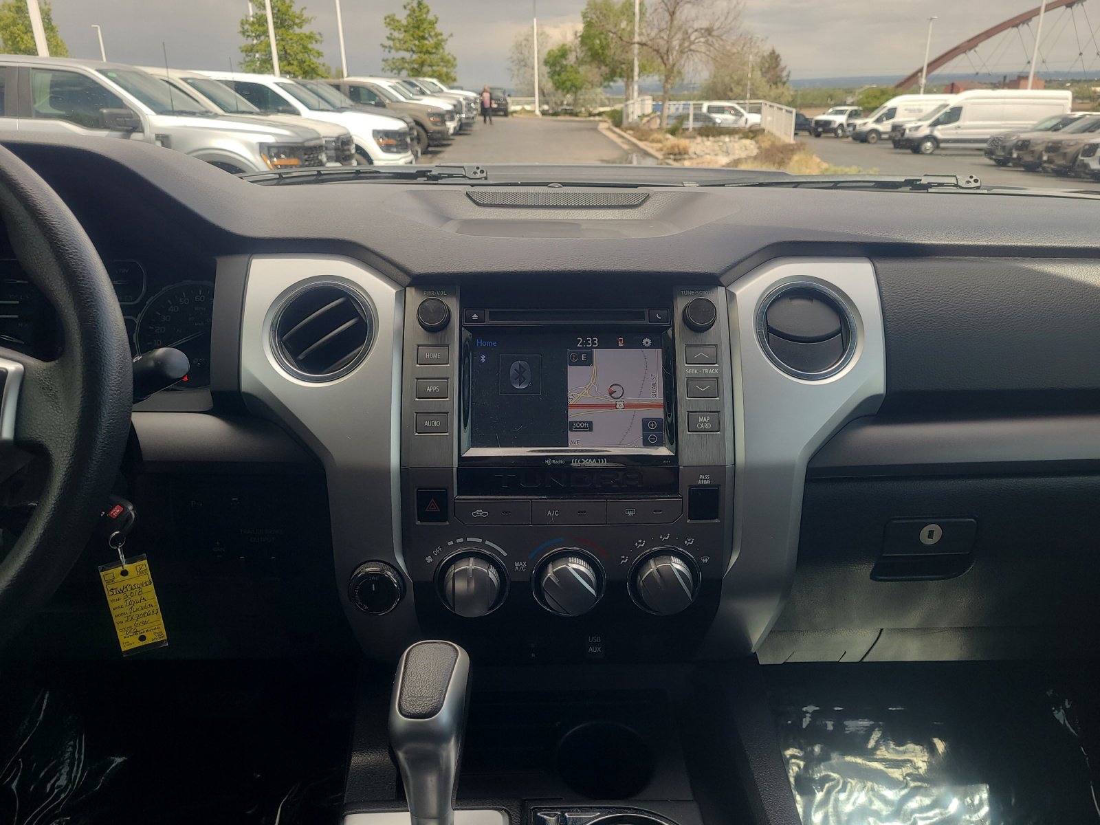 Used 2018 Toyota Tundra SR5 AWD/4WD image 12