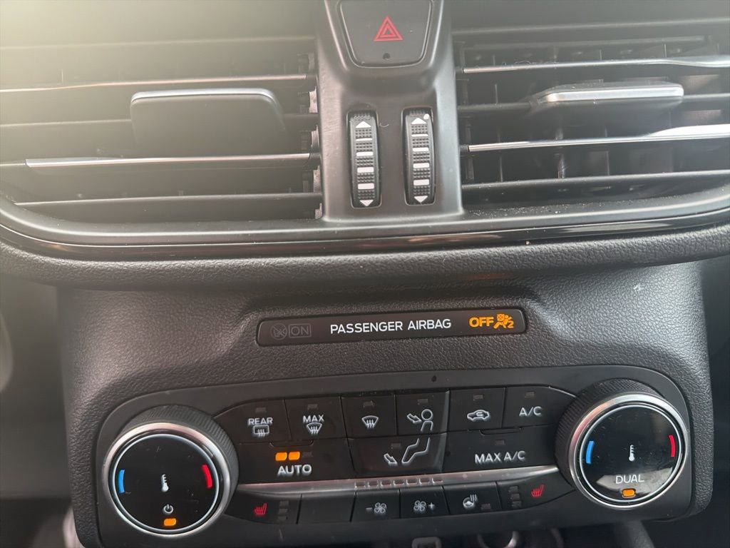 Certified 2025 Ford Escape ST-Line Select image 25