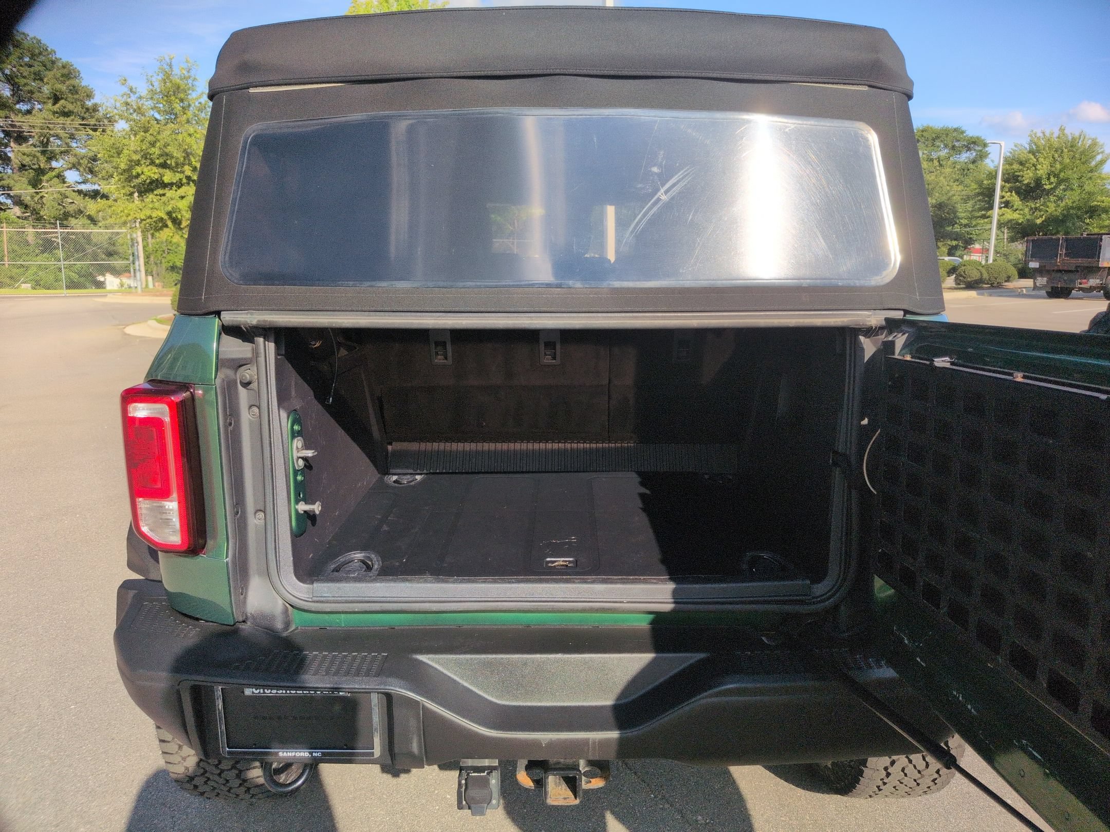 Certified 2022 Ford Bronco Black Diamond w/ Sasquatch Package AWD/4WD image 32