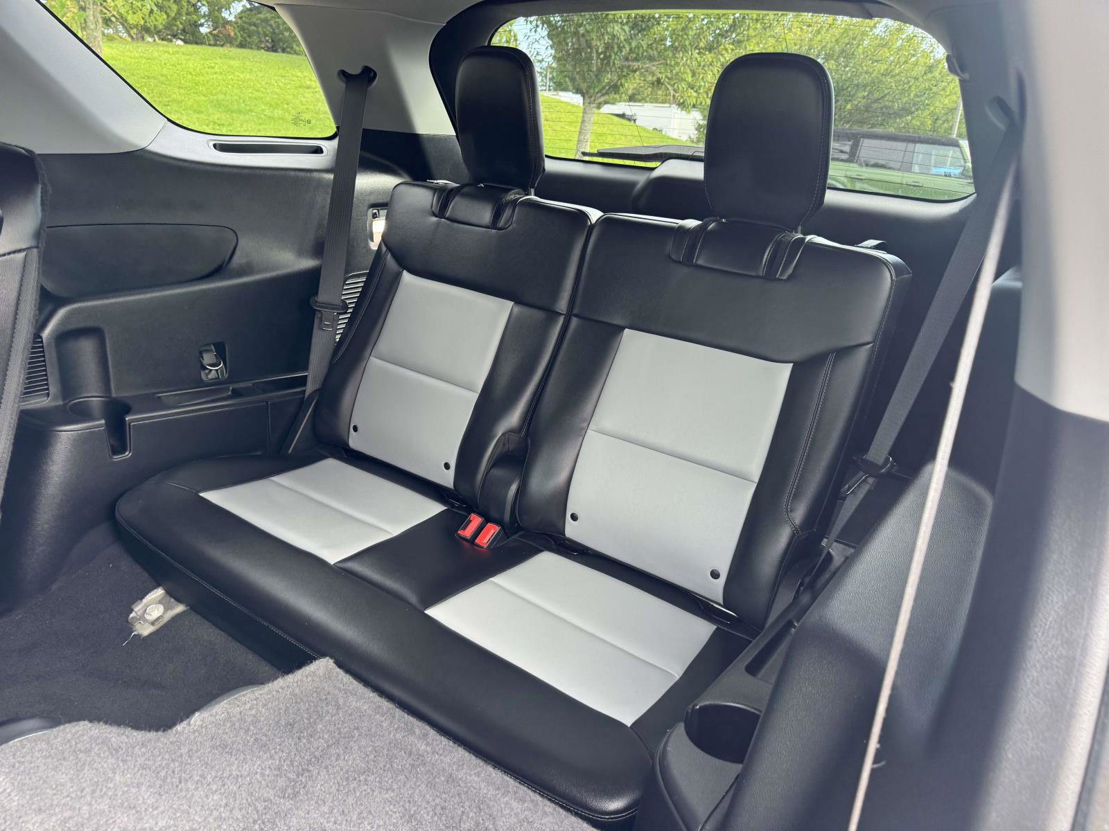 Certified 2022 Ford Explorer XLT w/ Equipment Group 202A image 14