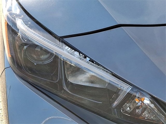 Used 2023 Nissan Leaf S image 9