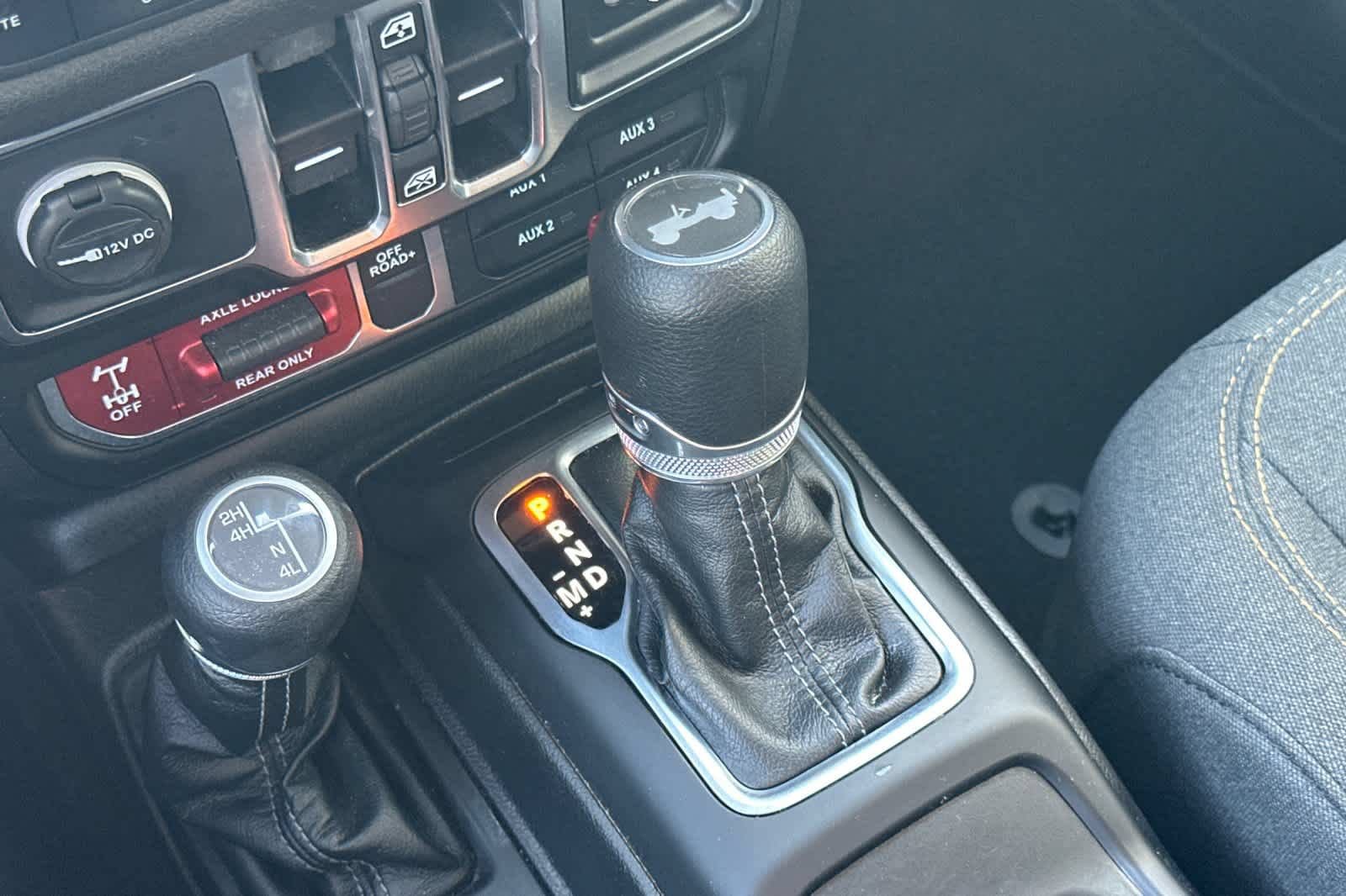 Used 2025 Jeep Wrangler Unlimited Sport AWD/4WD image 22