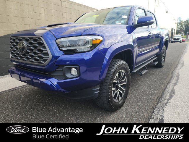Used 2022 Toyota Tacoma TRD Sport AWD/4WD image 1