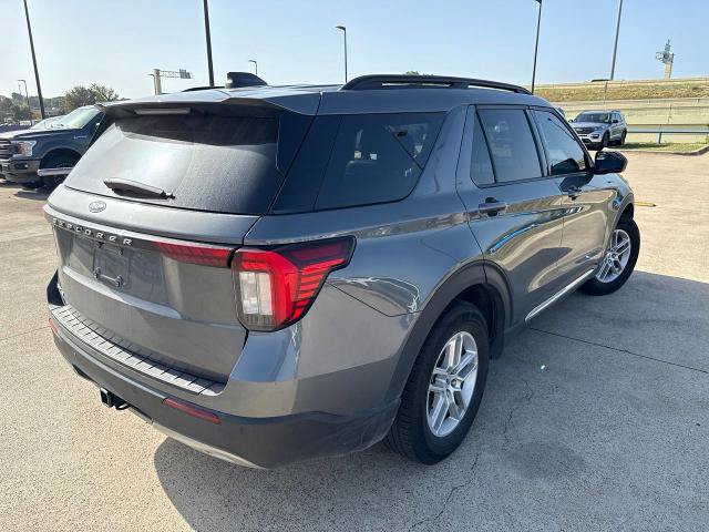 Certified 2025 Ford Explorer Active w/ Active Comfort Package RWD image 11