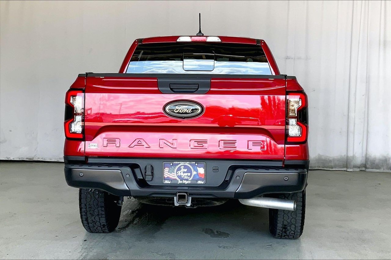 Certified 2025 Ford Ranger Lariat w/ FX4 Off-Road Package AWD/4WD image 3