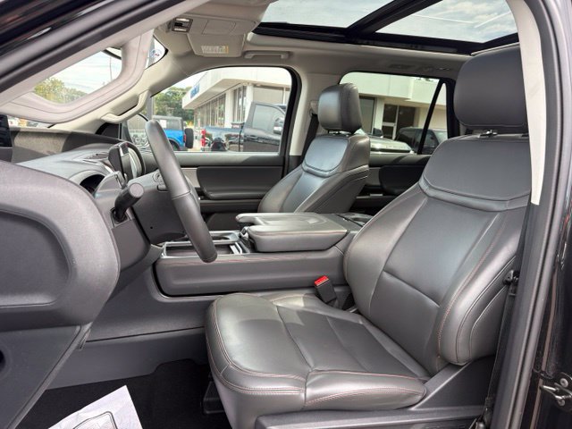 Certified 2025 Ford Expedition Active AWD/4WD image 19