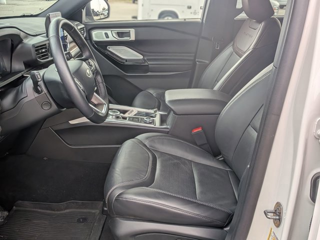 Certified 2024 Ford Explorer Platinum w/ Technology Package image 15