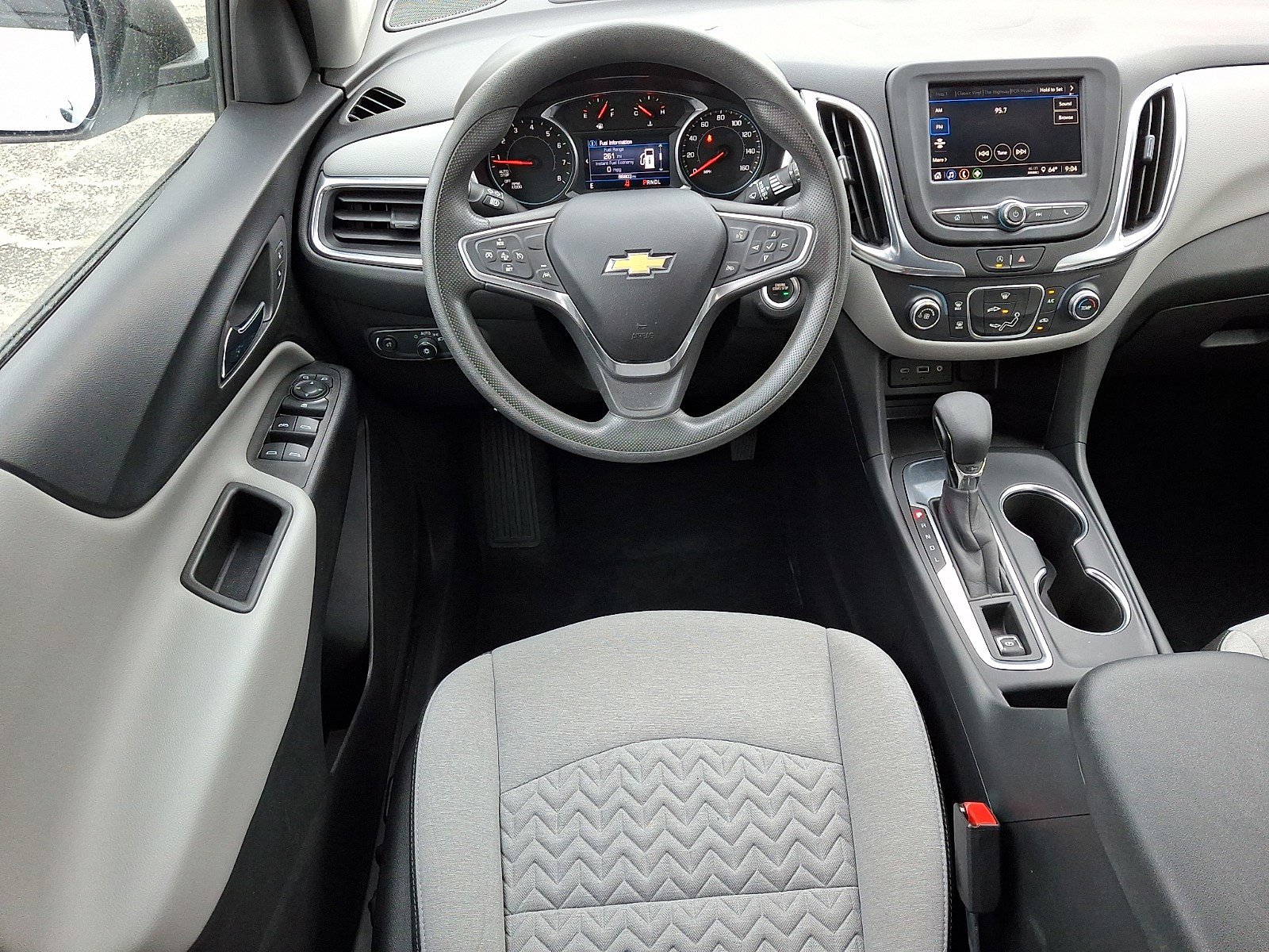 Used 2022 Chevrolet Equinox LS w/ LS Convenience Package image 10