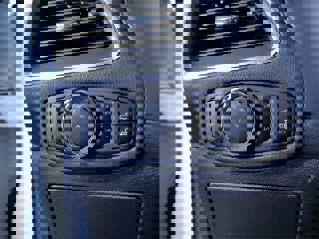 Certified 2024 Ford Edge Titanium w/ Equipment Group 301A image 20