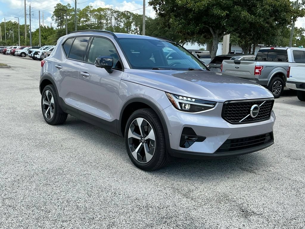 Used 2026 Volvo XC40 B5 Plus AWD/4WD image 20