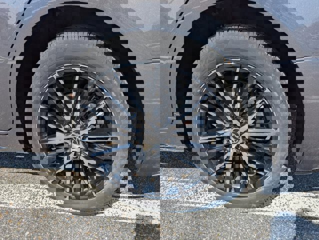 Used 2024 Toyota Camry SE image 31