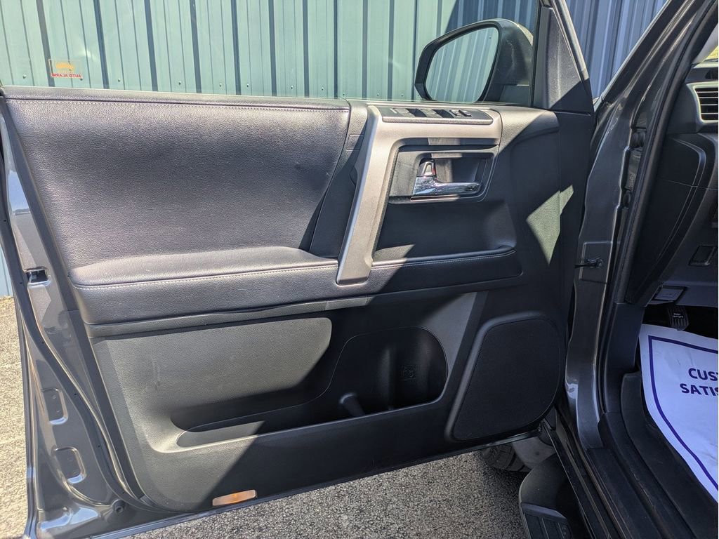 Used 2019 Toyota 4Runner SR5 Premium RWD image 11