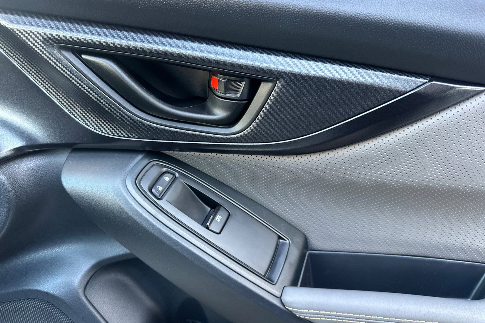 Used 2022 Subaru Crosstrek 2.5i Sport w/ Moonroof Package image 18