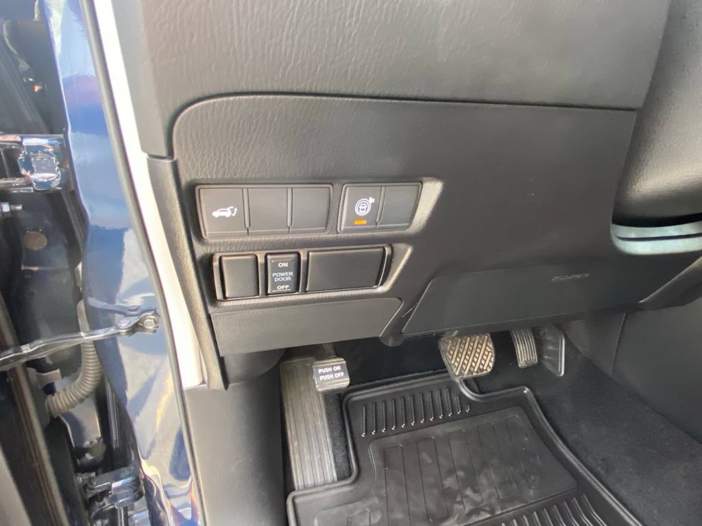 Used 2022 Nissan Armada SL RWD image 12