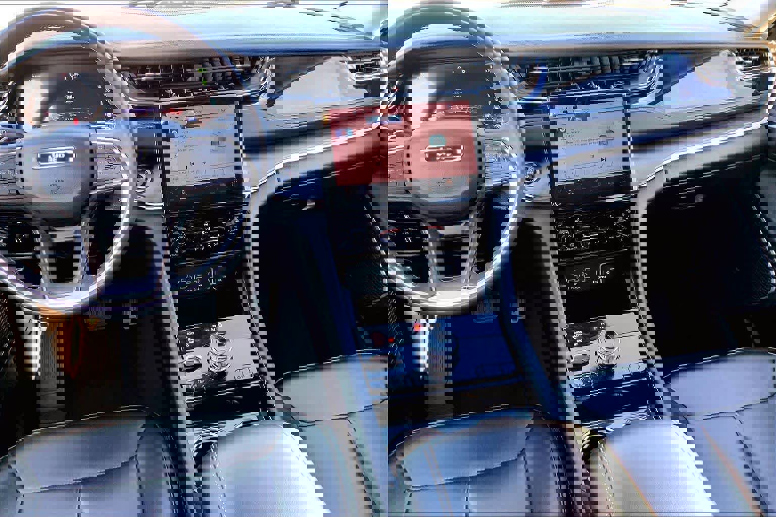 Used 2023 Jeep Grand Cherokee 4WD 4xe image 8