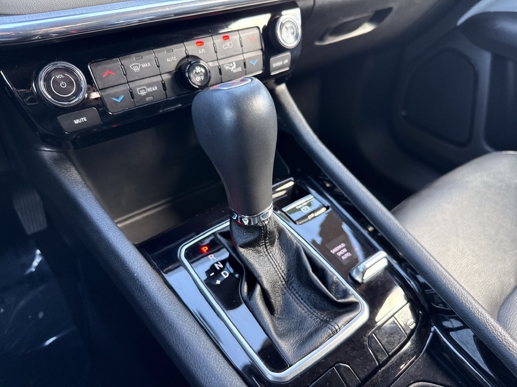 Used 2024 Jeep Compass Limited AWD/4WD image 22