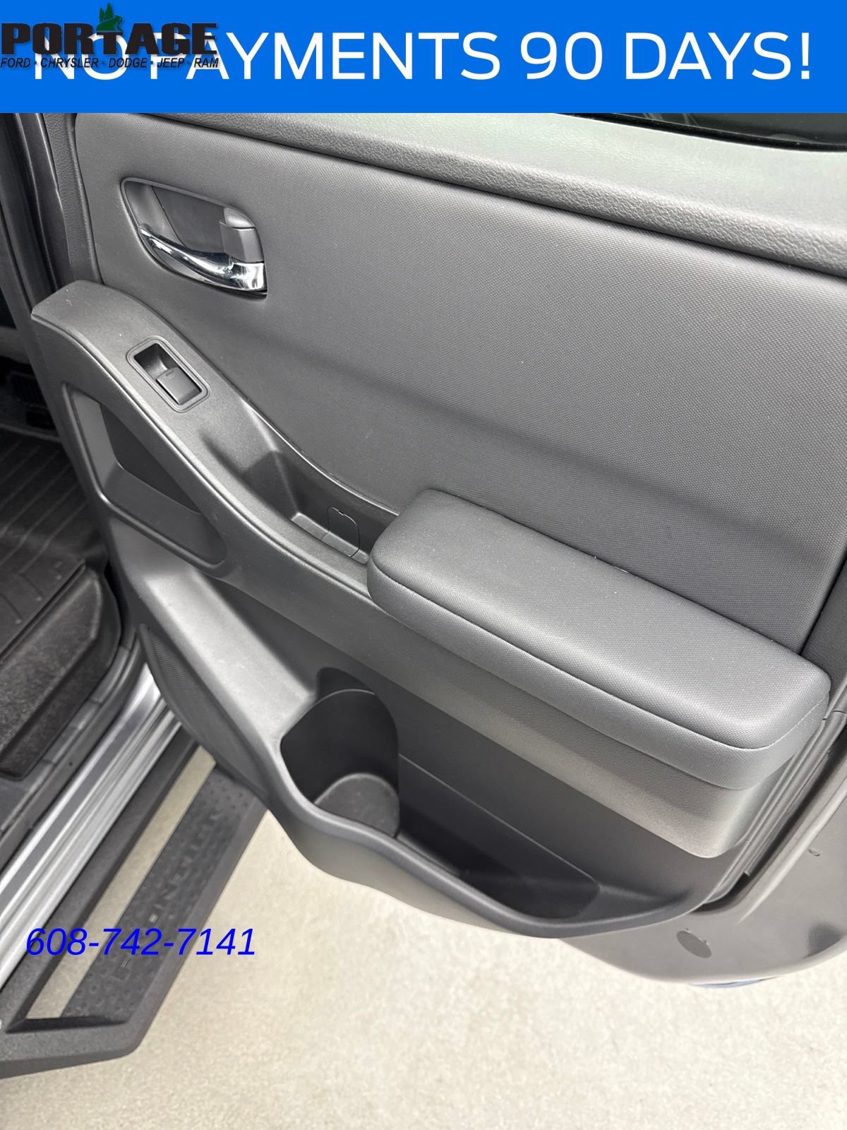 Used 2024 Nissan Frontier SL w/ Technology Package AWD/4WD image 40