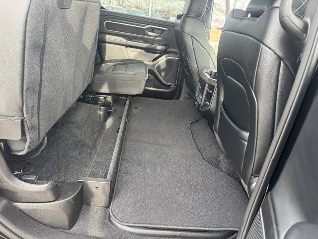 Used 2025 RAM 1500 Laramie w/ Sport Appearance Package image 32