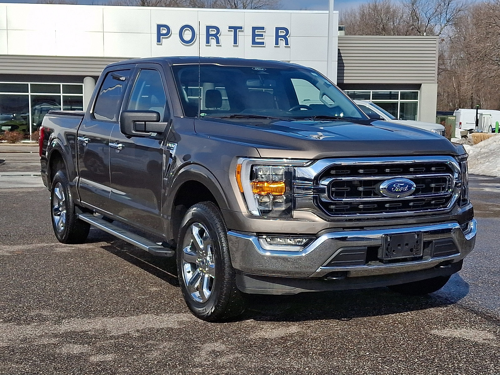 Certified 2022 Ford F150 XLT w/ Equipment Group 302A High image 11