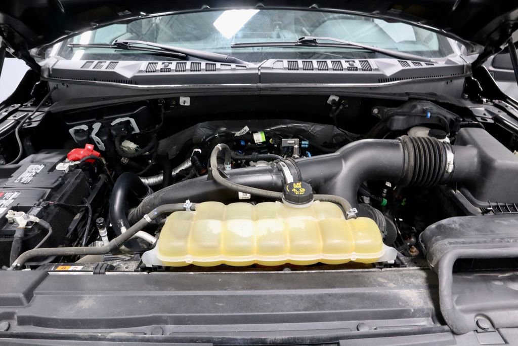 Certified 2019 Ford F150 XL w/ Equipment Group 101A Mid AWD/4WD image 16