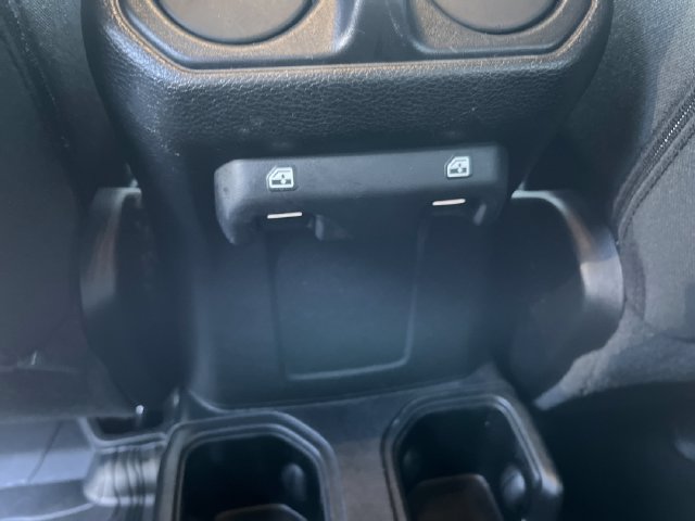 Used 2021 Jeep Wrangler Unlimited Sport AWD/4WD image 22